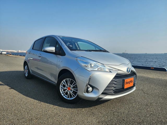 TOYOTA VITZ HYBRID  2018/4