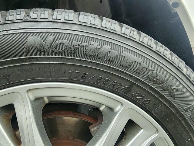 4891919