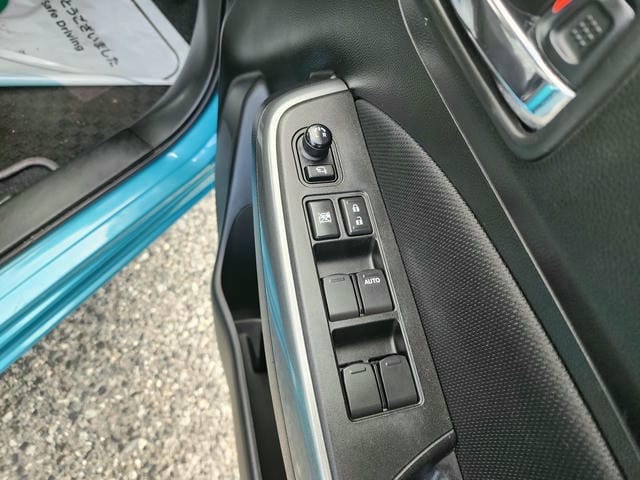 4892216