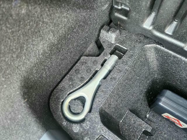 4896614