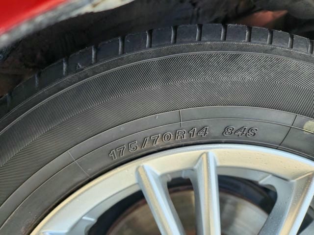 4897525