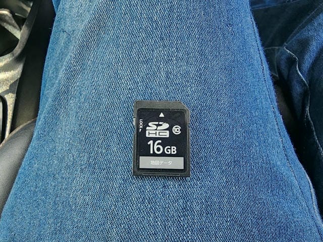 4897536
