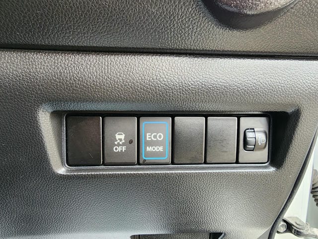 4902019