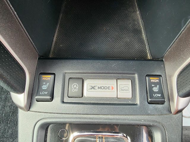 4902922