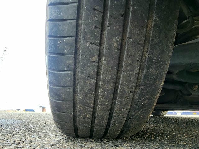 4903132