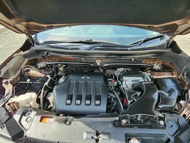 4905734
