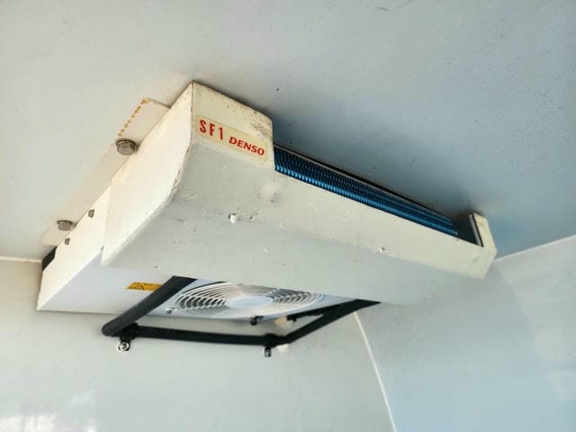 4910313
