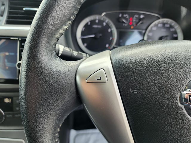 4911617