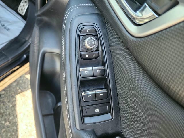 4915118
