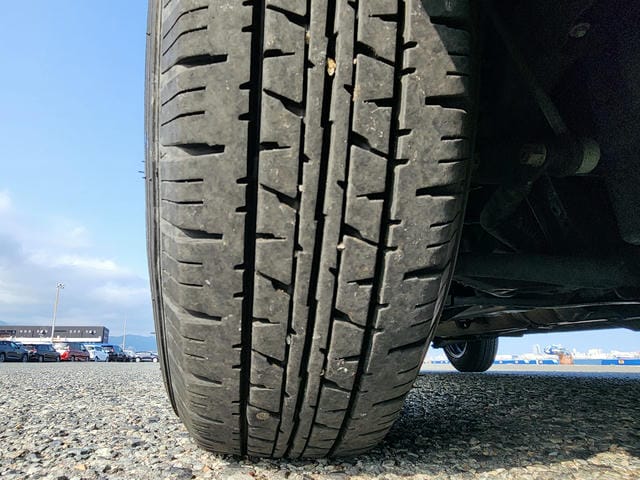 4918122