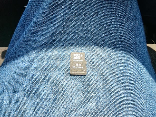 4918432