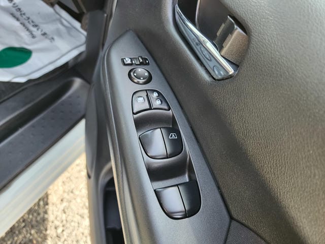 4918818