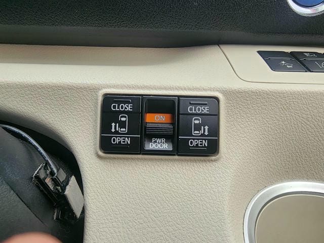 4922322