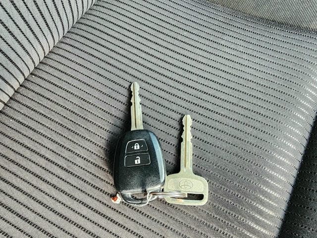 4922516