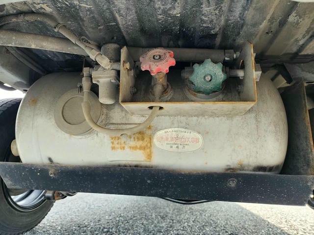 4923315