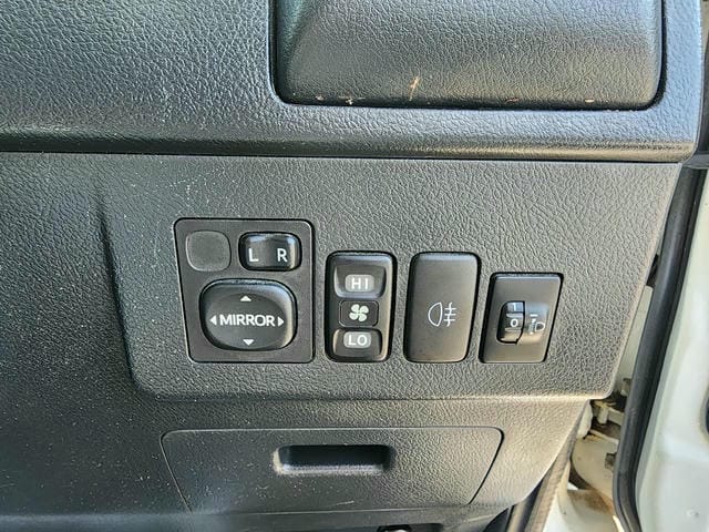 4923717
