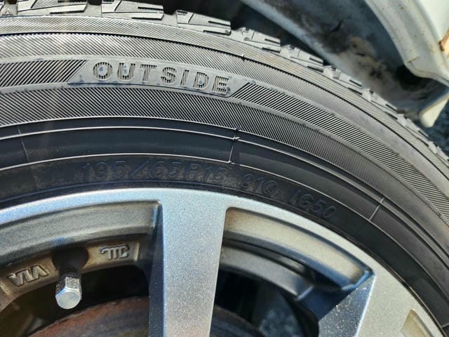 4923719