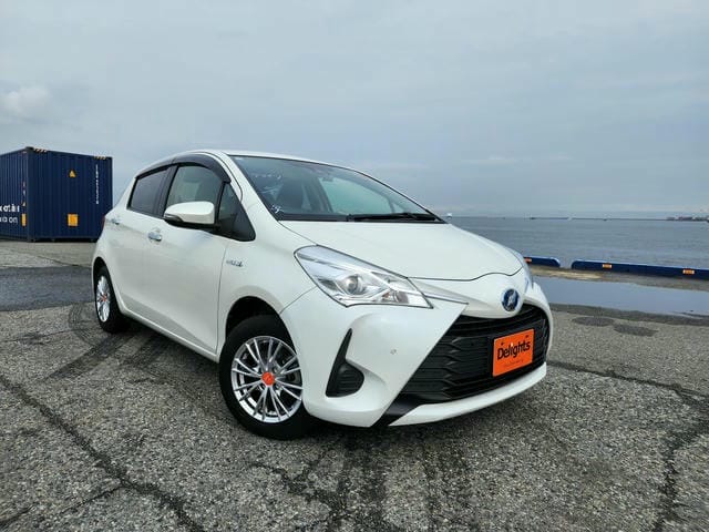 TOYOTA VITZ HYBRID F SAFETY EDITION 2 2018/9