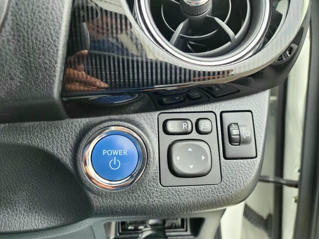 4927319