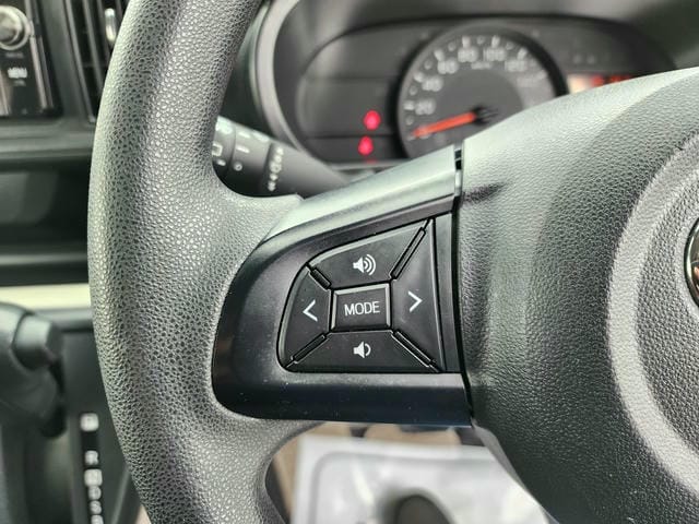 4928817