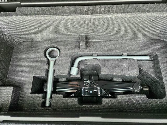 4929315