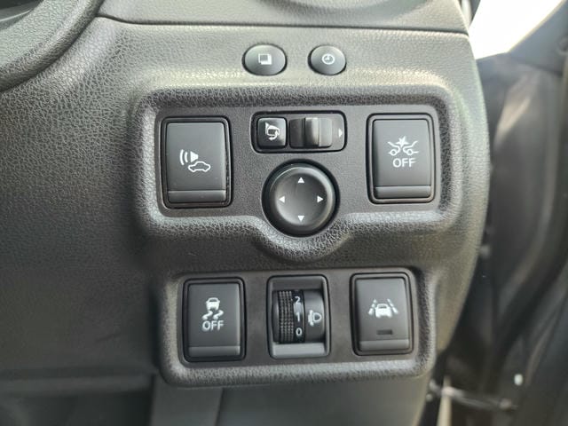 4929516