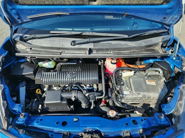 4929743