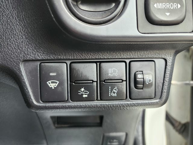 4932120