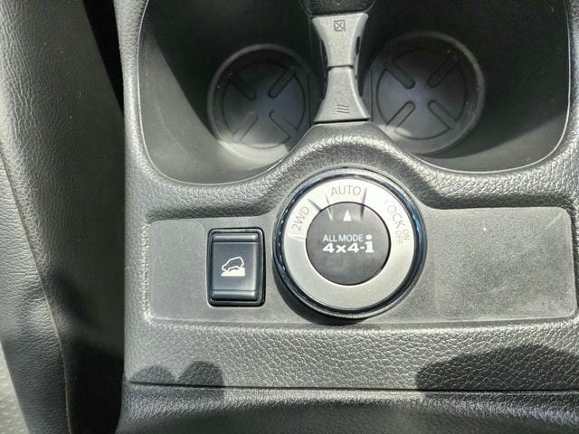 4932222