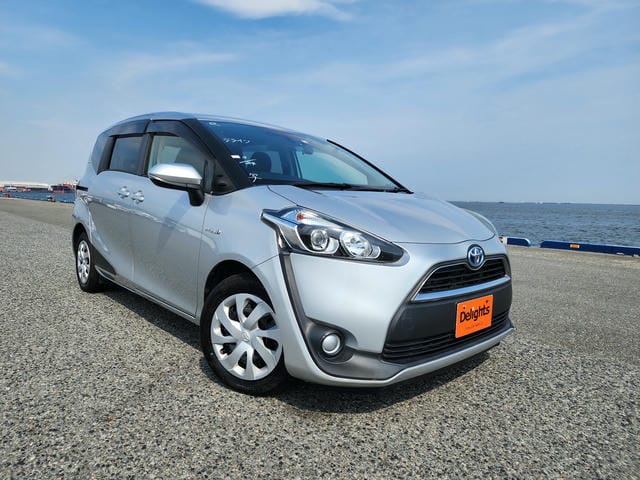 TOYOTA SIENTA HYBRID X 2018/5