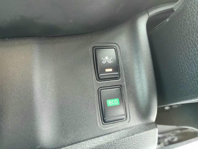 4932623