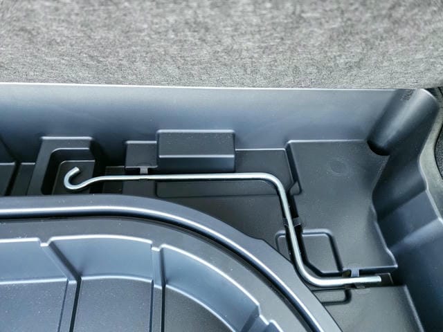 4932713