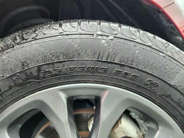 4933325