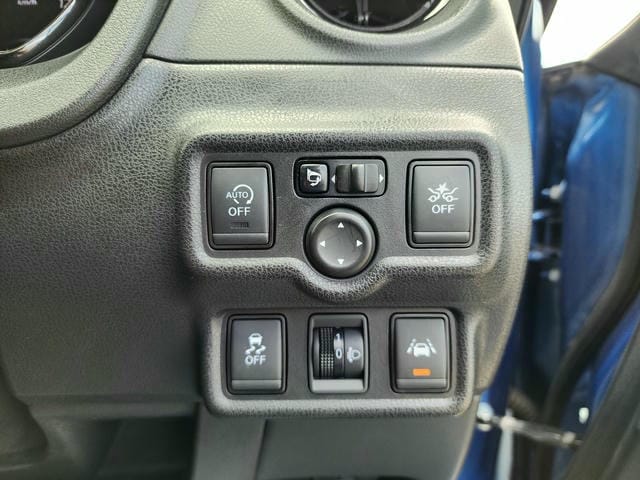 4935017