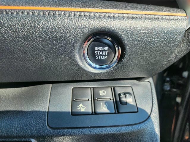 4935221