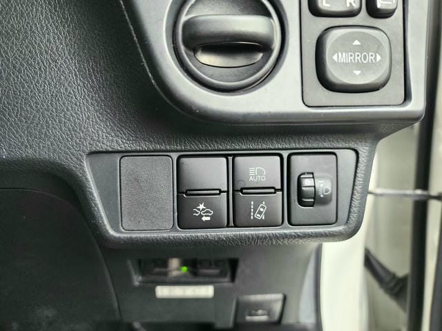 4935719