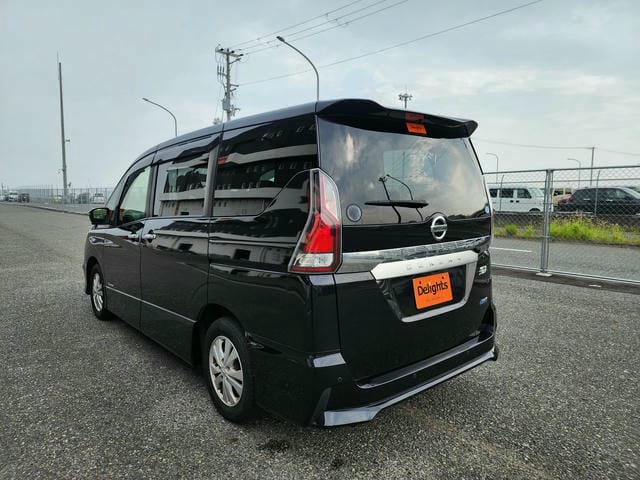 493633