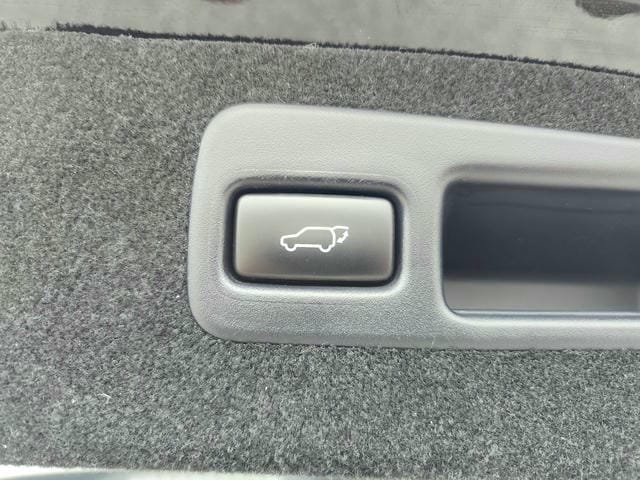 4936717