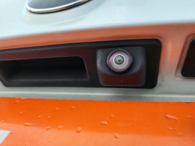 4937616