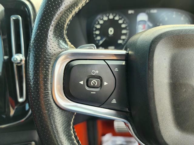 4937820