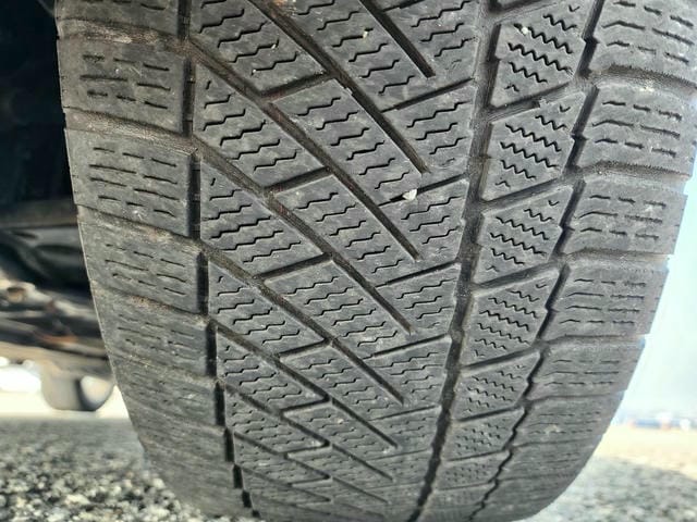 4937828