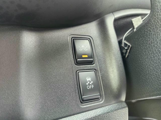 4938123