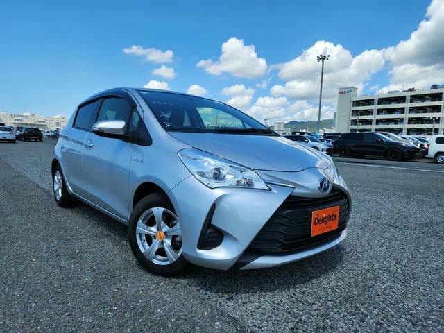 TOYOTA VITZ HYBRID F 2018/6