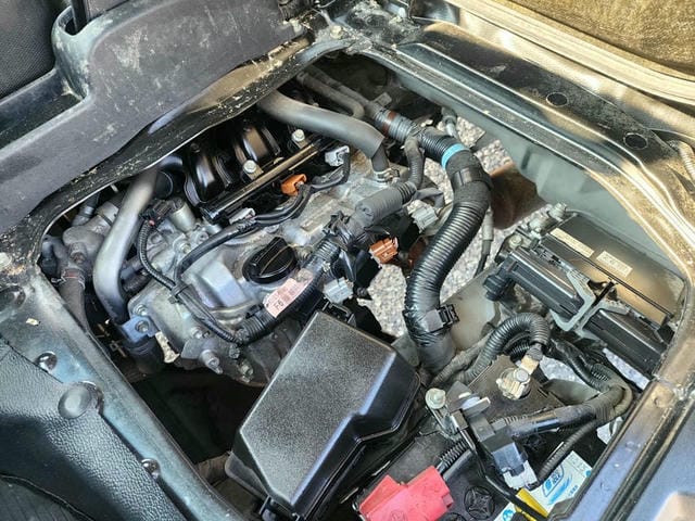 4940932
