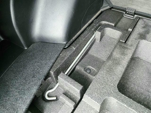 4944915