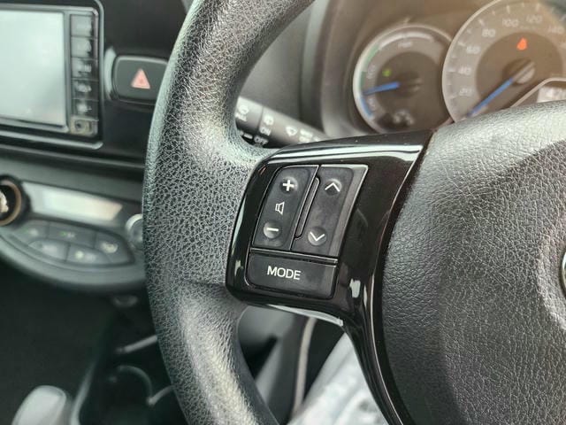 4945819