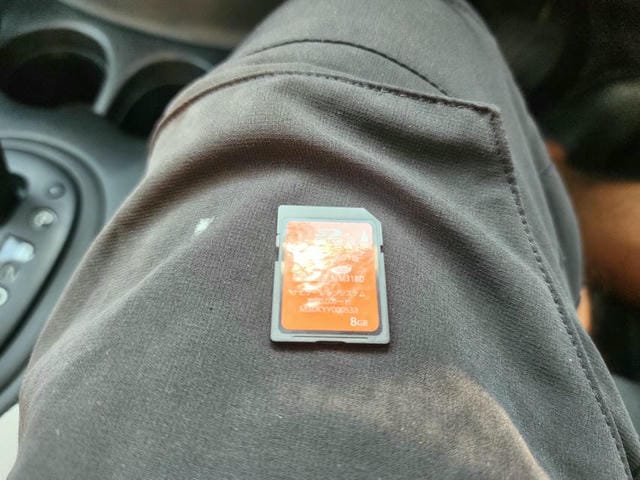 4949632