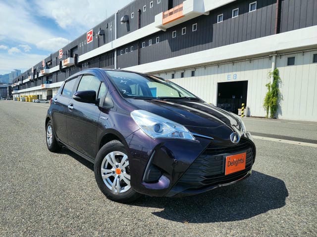 TOYOTA VITZ HYBRID F SAFETY EDITION 2 2018/6