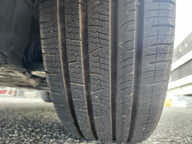 4951429