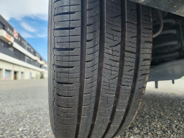4951430